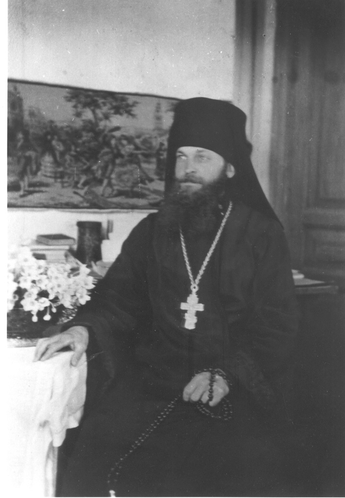 Foto. Jakob Sarv (1907- 1969), munknimega Laatsar  , teenis Luhamaal 1944-1952, Meeksis 1946-1951 ja Timmos 1951.a.