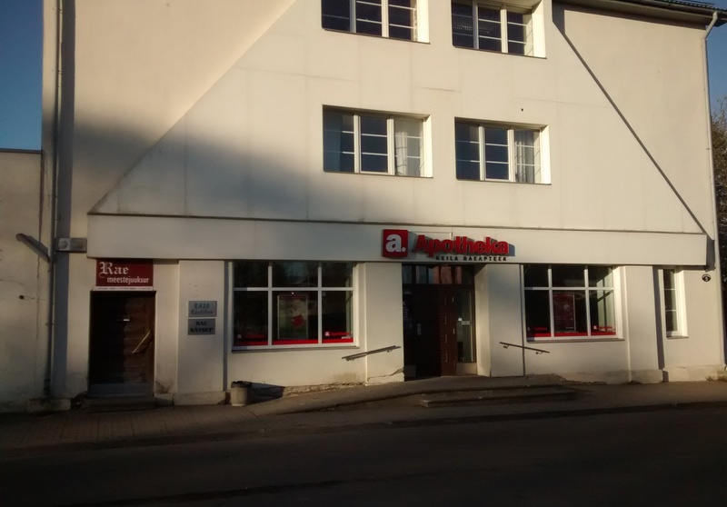 Keila Keskväljak 5, Linnavalitsus, apteek rephoto