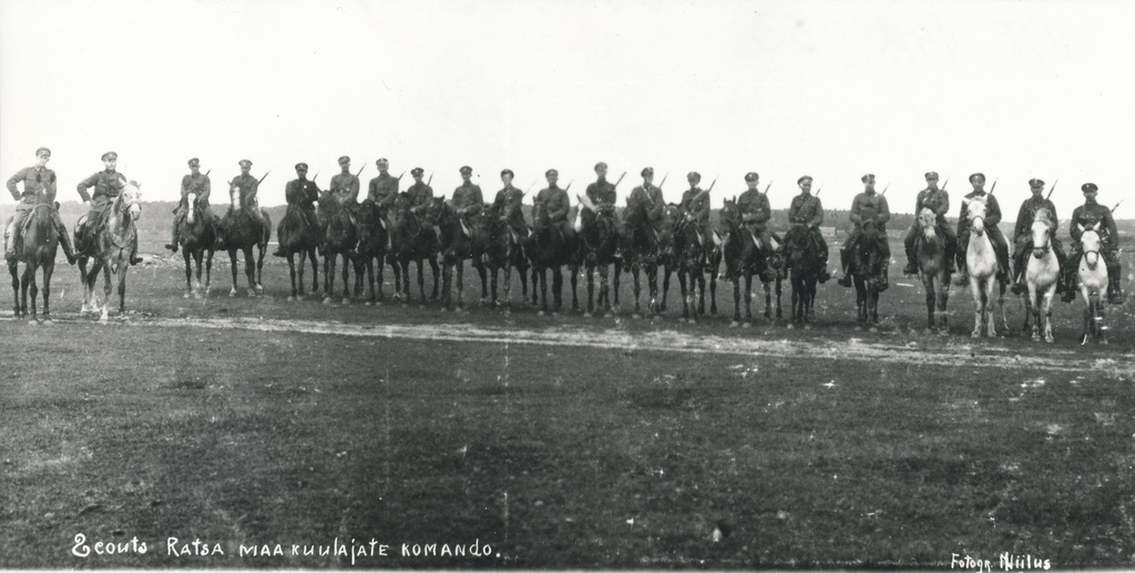 Foto. Scoutpataljoni ratsaluurajate komando 1919.a.Jaan Niiluse foto.