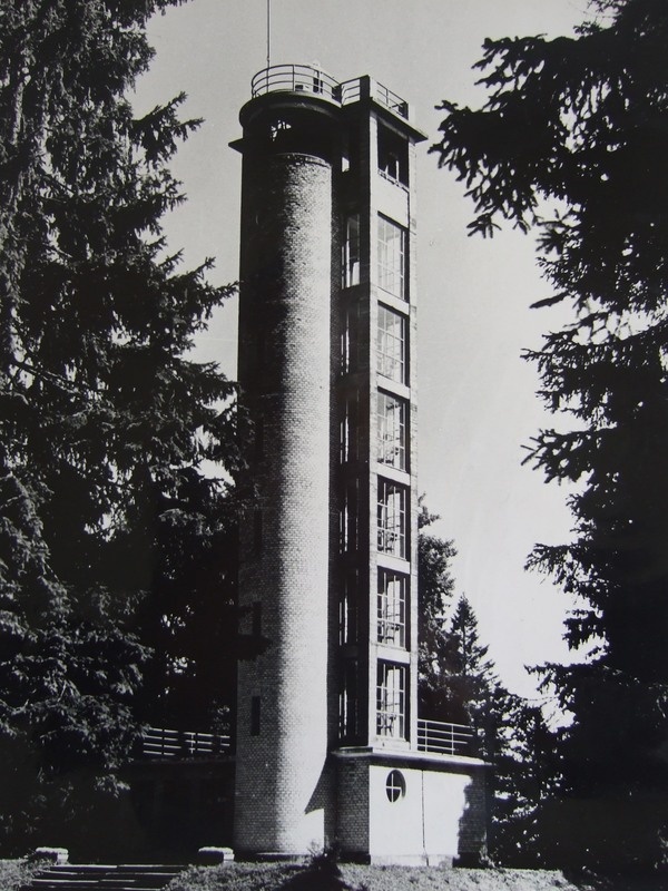 Foto. Suure Munamäe vaatetorn Haanjas , foto Mati Pakler 1967
