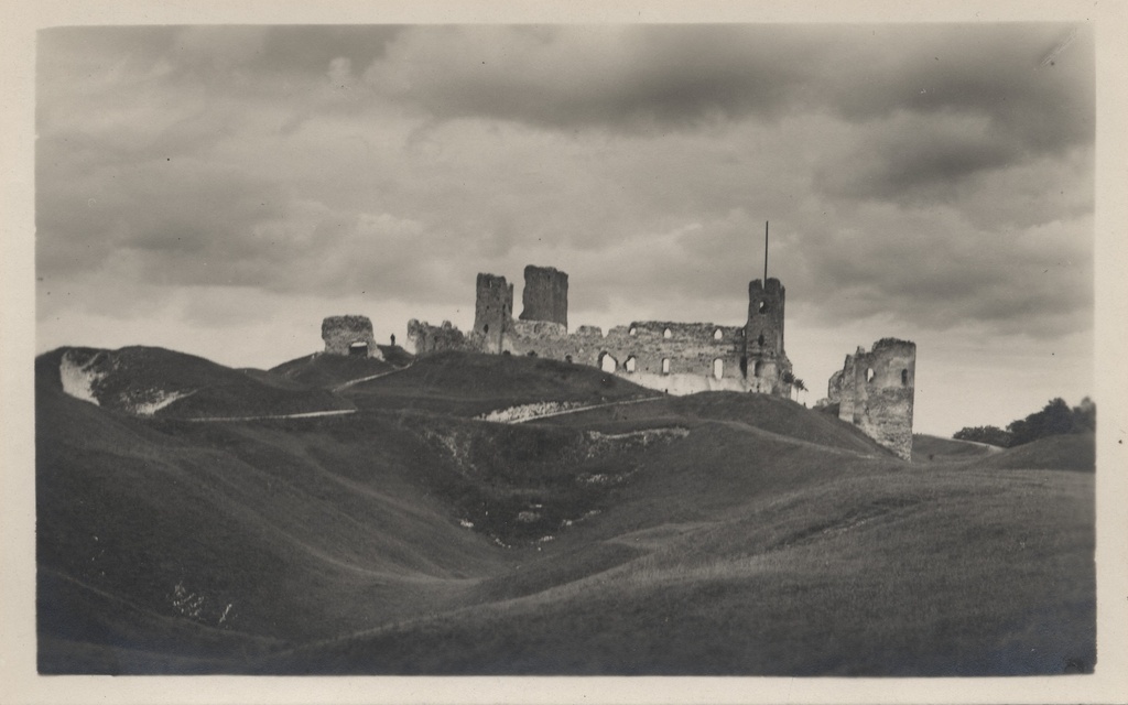 Estonia : Rakvere castle ruins = Schloss ruins