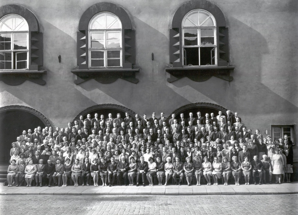 Foto. Vabariiklikust külanõukogude esimeeste nõupidamisest osavõtjad 5. juunil 1967.a. Tallinnas.