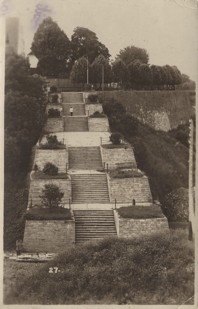 Estonia : Narva stone staircase