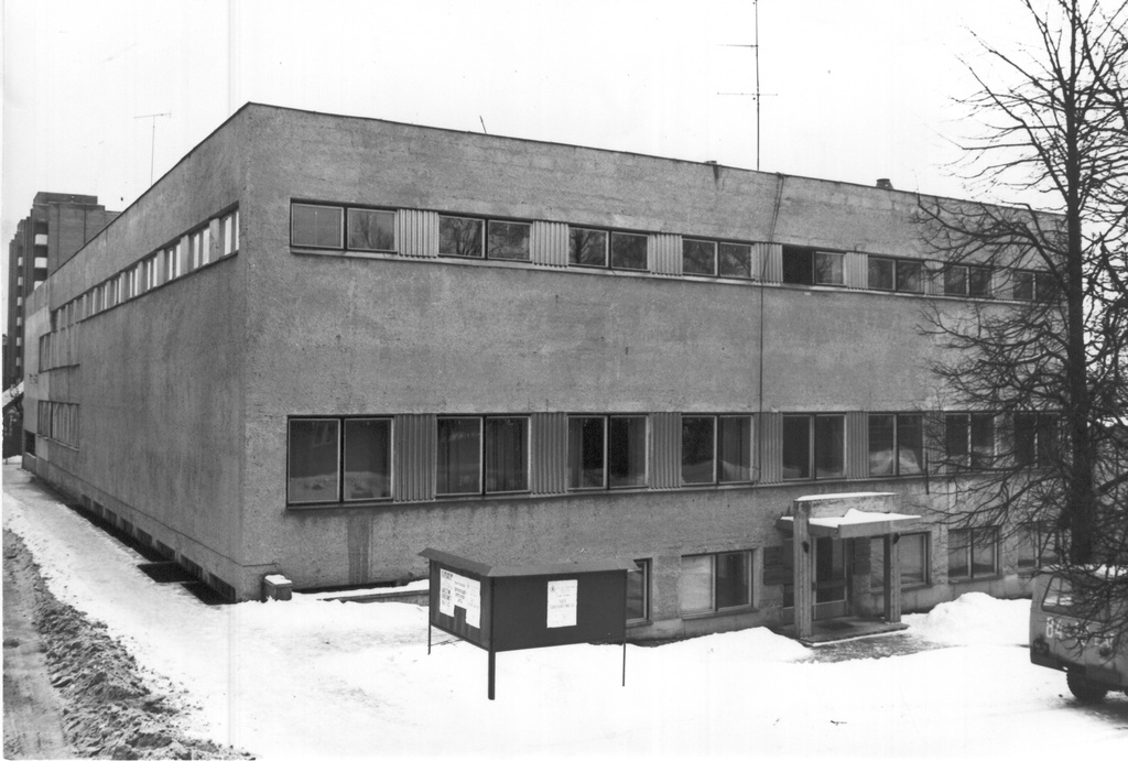 Foto. Võru Koduloomuuseumi hoone, vaade Kreutzwaldi tänava poolt 1985.a.
