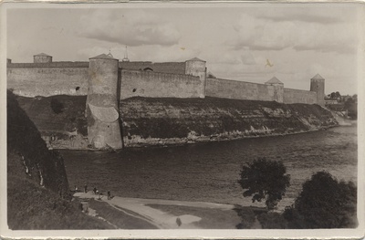 Eesti : Narva Jaani Fortress = Estonia : Narva : John's Fortress  duplicate photo