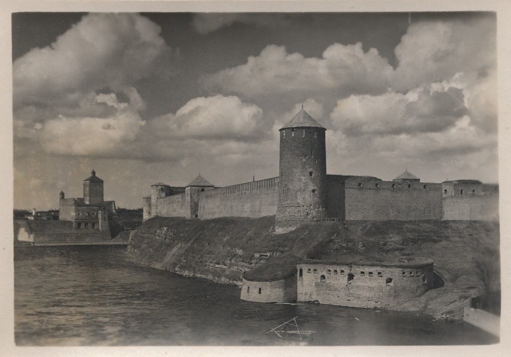 Estonia : Narva fortresses = fortresses