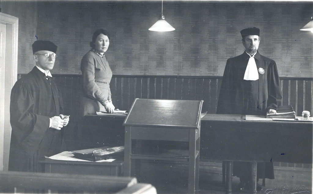 Foto.Kohtuistung Võrus 15. jaanuaril 1935.a. Jaan Niiluse foto.