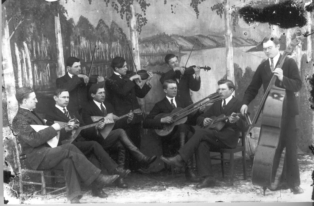 Foto. Uue - Antsla Haridusseltsi orkester