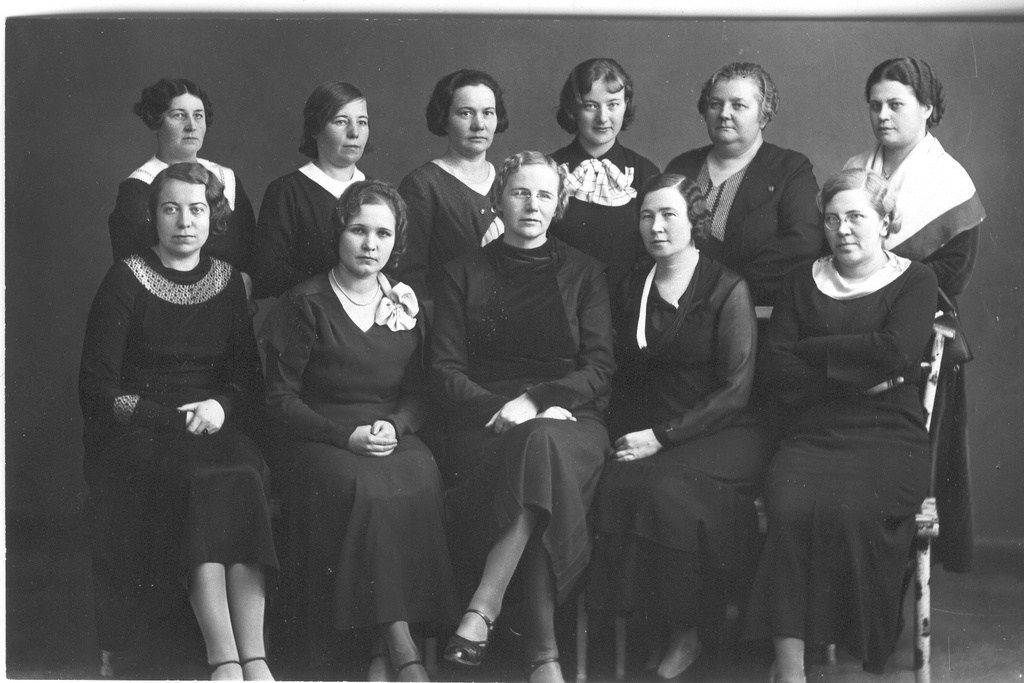 Foto. Võru Lastekaitse Ühingu eestseisus.