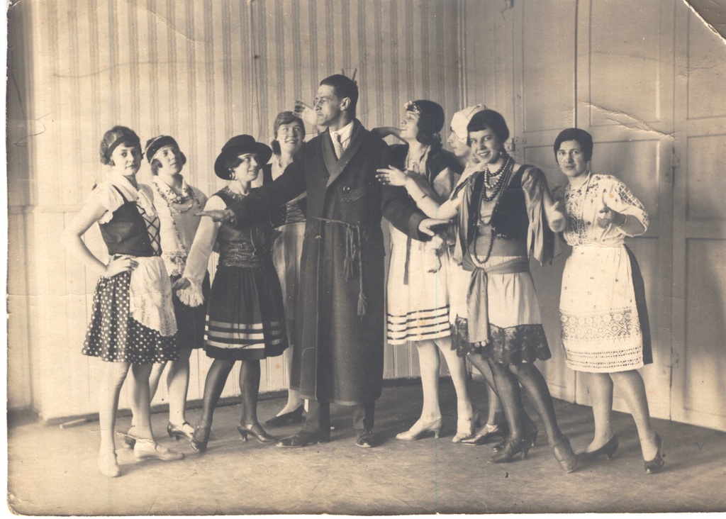 Foto. Võru saksa kooli peol esinejad 20.aprilil 1929. a.