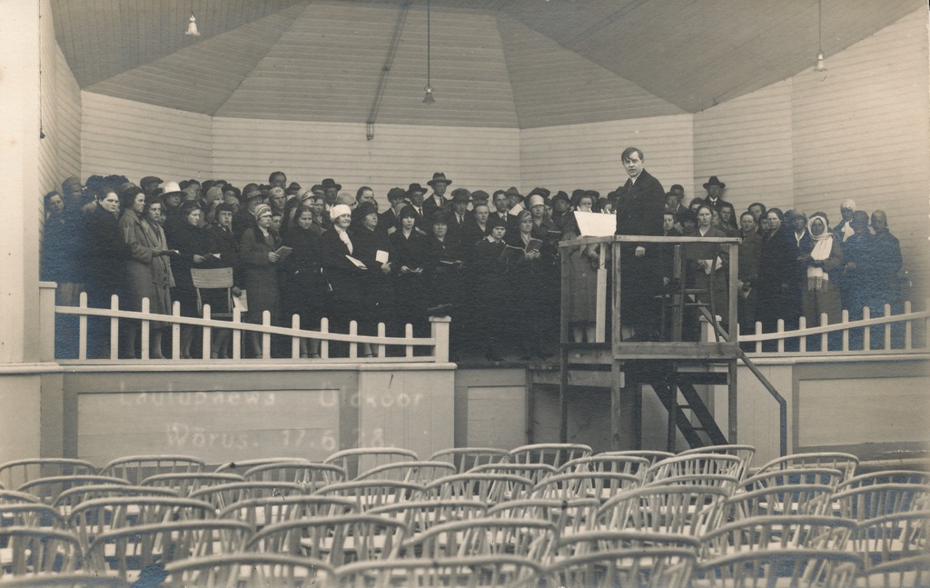 Foto.Üldkoor Võru laulupäeval 17.juunil 1928.a.Juhendab P.Laja.