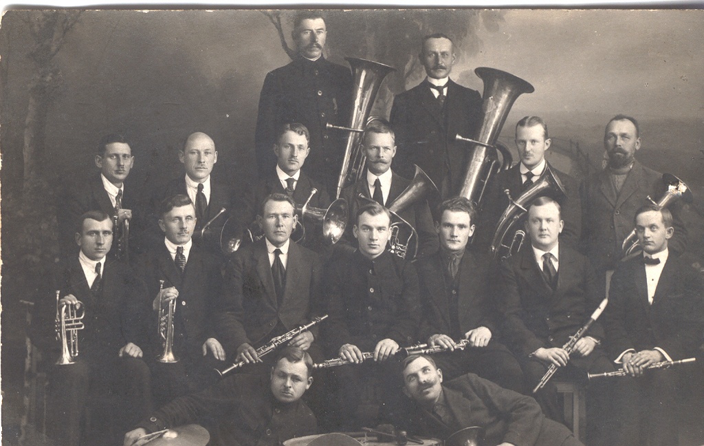 Foto. Bruno ja Karl  Andersoni orkester 20.sajandi algul Võrus