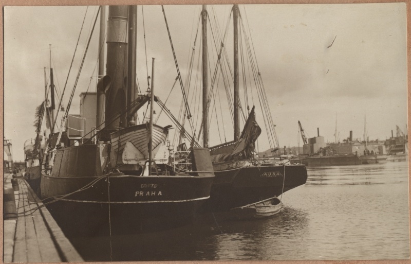 Sailing ships "Gette" (Praha), "Aura" (Loksa) port