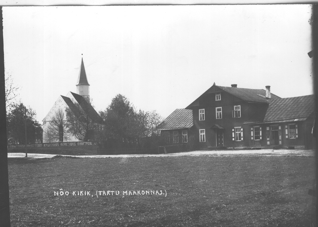 Foto. Nõo kirik 1920.a. paiku Gustav Zopp`a foto.