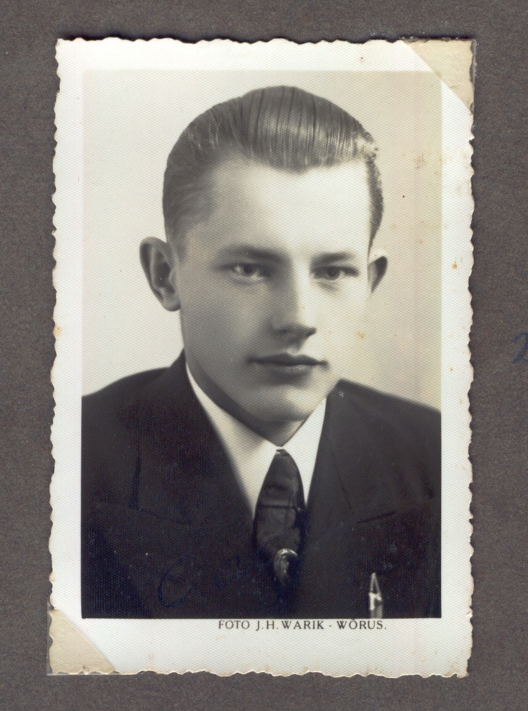 Fotoalbum Võru Ühisgümnaasiumi õpilastest. Müürsepp, Adolf 1937.aastal.