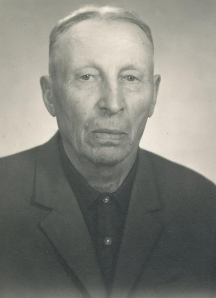 Foto. Vaab Karl Jaani   poeg  - Võru 5. Kommunistliku Kütipolgu veteran.