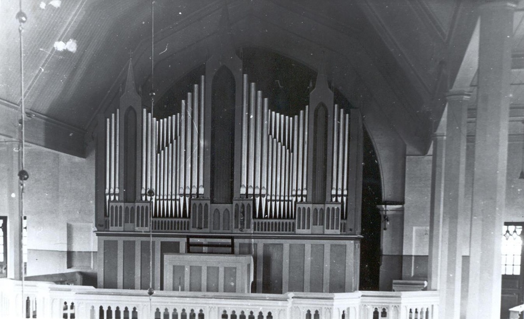 Foto. Narva Peetri kiriku oreli prospekt 1936.a.