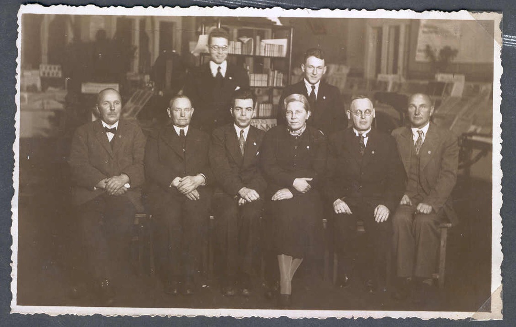Fotoalbum. Karl Eerme ajakirjanikutöö. 1930. - 1936.a.
