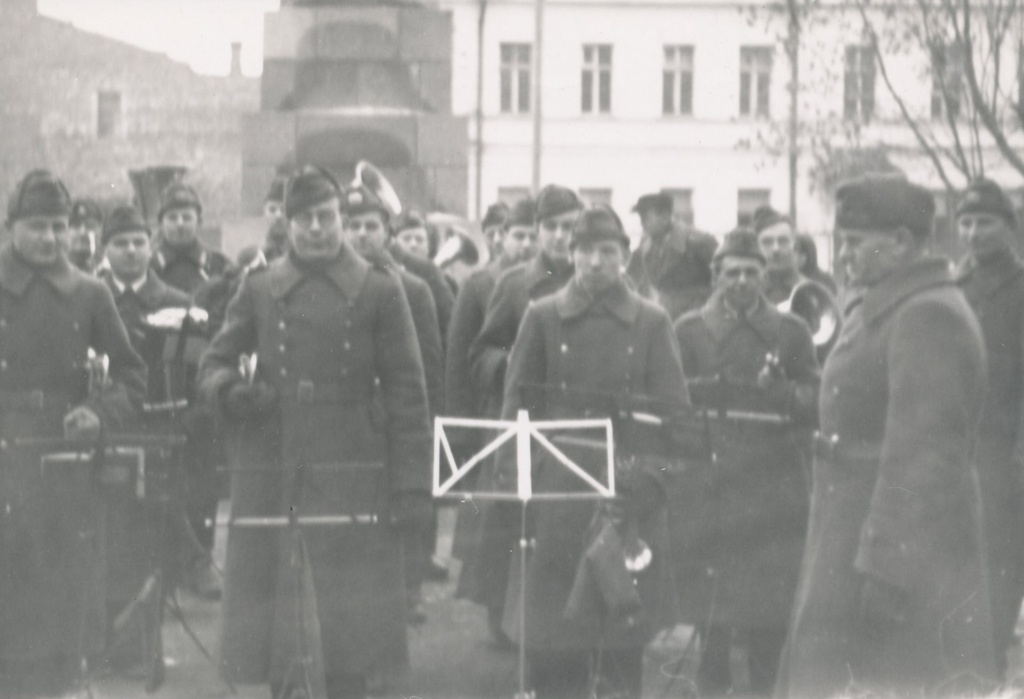 Foto.Võru Omakaitse orkester 1942.a.