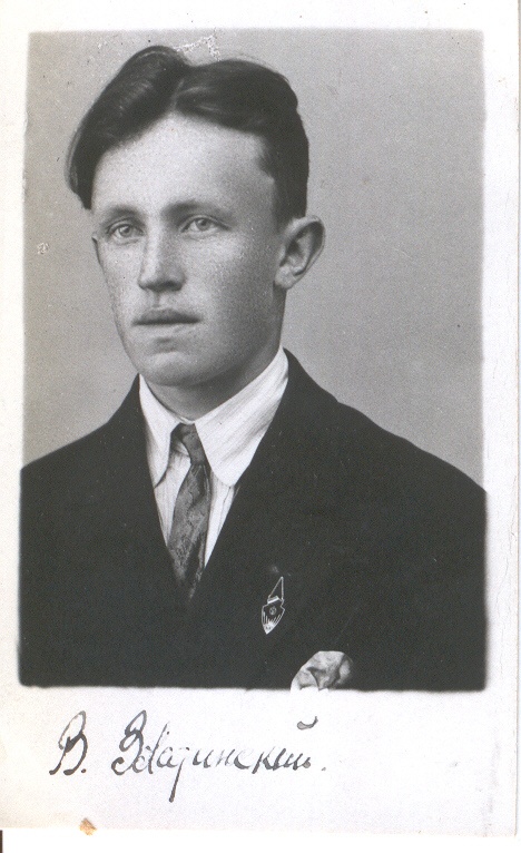 Fotoalbum. Foto Võru Õpetajate Seminari vilistlane Valentin Zlatinski 7.septembril 1930.a.