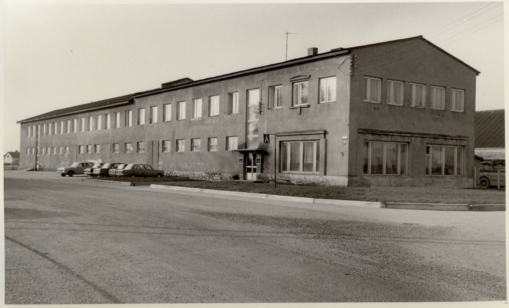 foto, Paide RTK keskuse hoone 04.10.1984.a.
