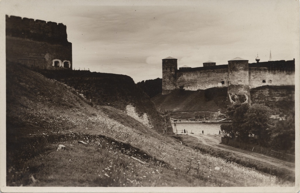 Estonia : Narva Fortresses
