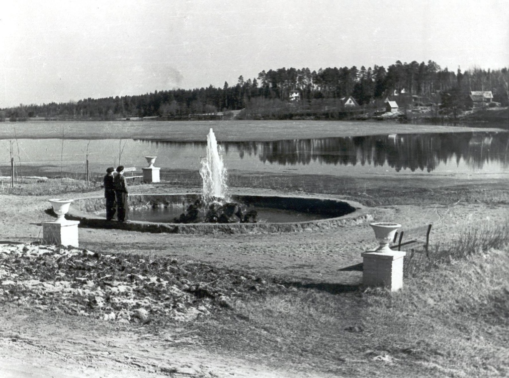 Foto. Purskkaev Kubija järve läänekaldal.