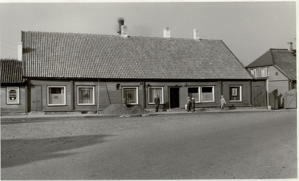 foto, Paide RTK kulinaarkauplus Keskväljakul 04.10.1984.a.