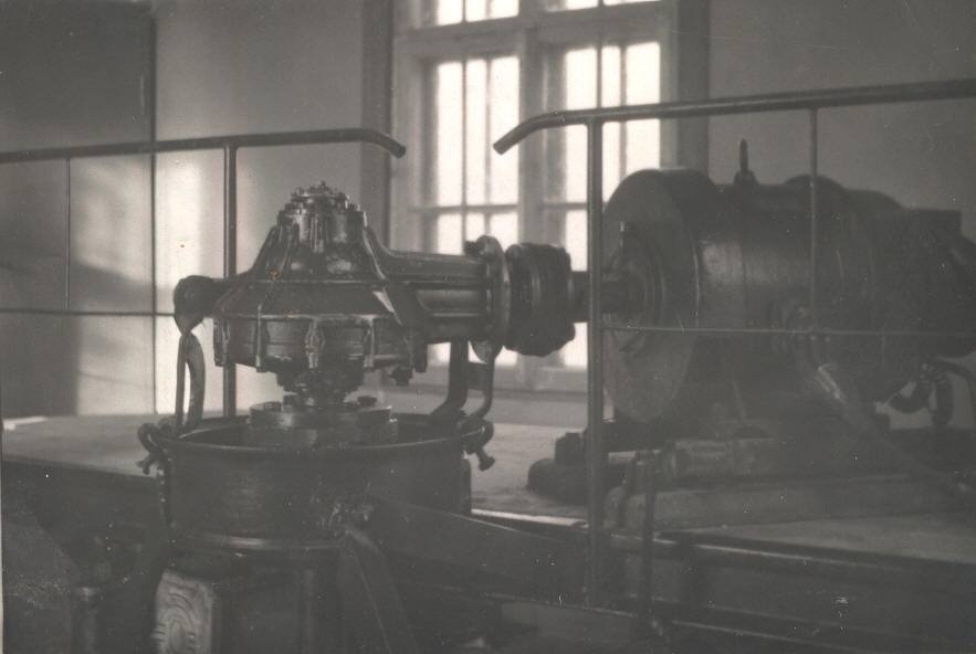 Foto. Vastse - Nursi Hüdroelektrijaama masinad 1948.a.
