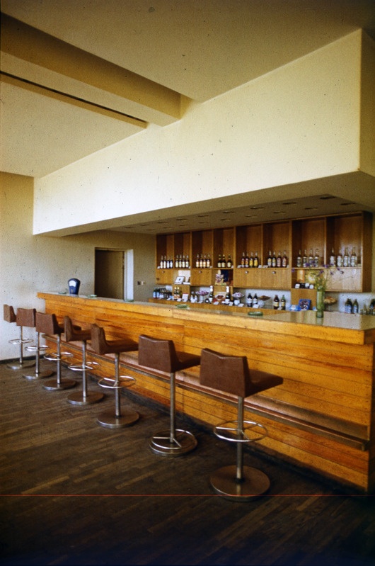 Rävala restoran Sakus. Interjöör. Arhitekt Koidu Lassmann