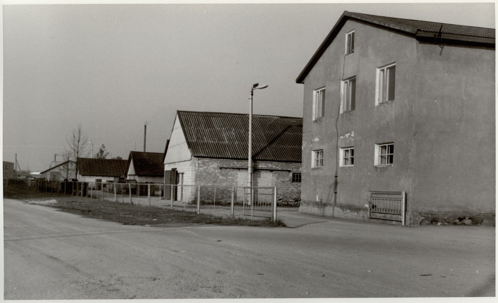foto, Paide RTK hooned Tööstuse tn. 04.10.1984.a.