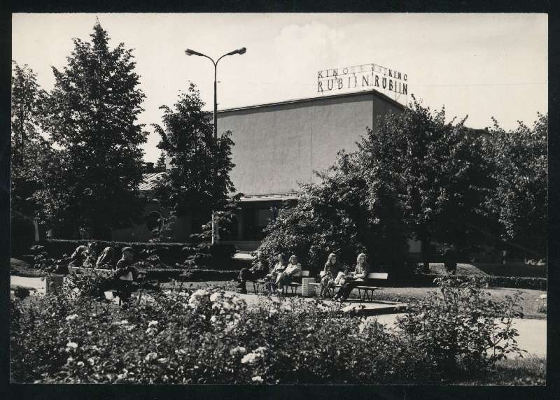 Photo, Viljandi, central square, cinema Rubiin