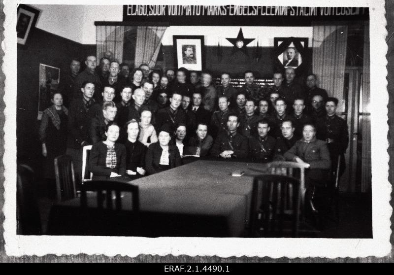 Viljandi Miilitsajaoskonna koosseisulised töötajad 1941.a. Grupipilt.