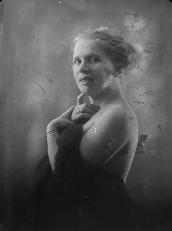 foto, negatiiv, Parikas, Netty Pinna, portree  ligikaudselt 1925 aastast