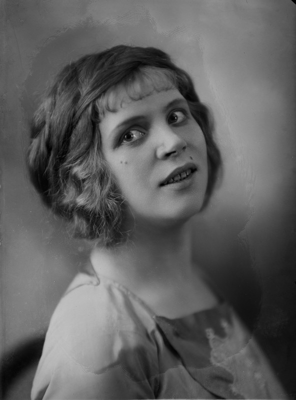 foto, negatiiv, Parikas, Netty Pinna, portree  ligikaudselt 1924 aastast