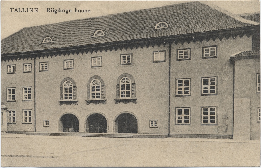 Tallinn : Riigikogu building