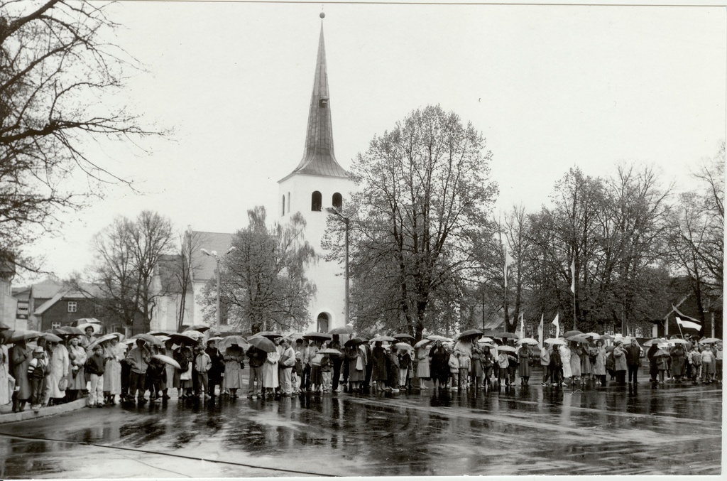 foto, Paide linna omavalitsusstaatuse kinnitamise üritus 1991.a.