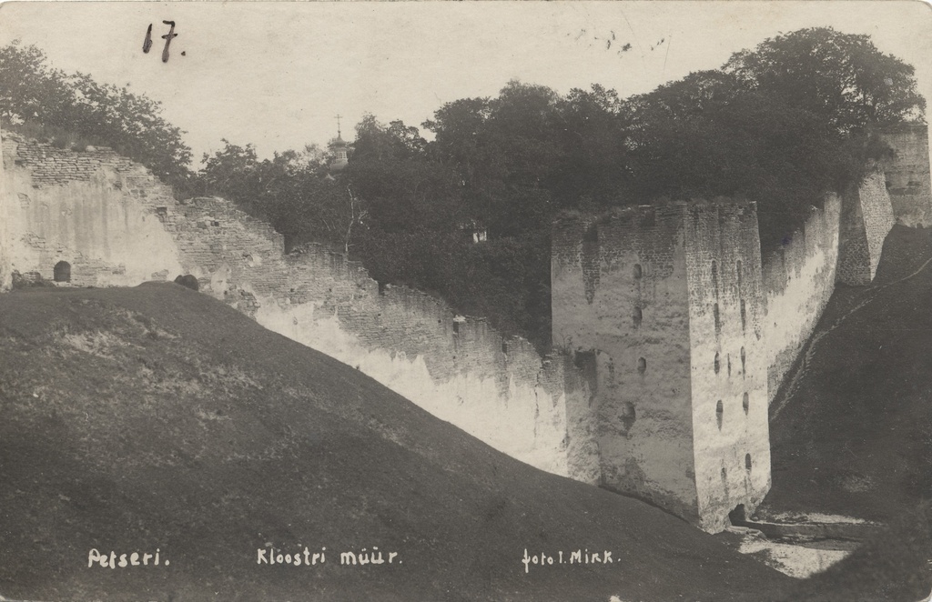 The wall of the Petser monastery