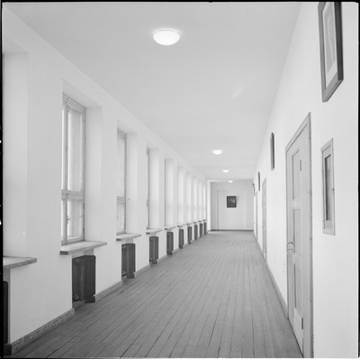 Koridor Tapa gümnaasiumis  similar photo