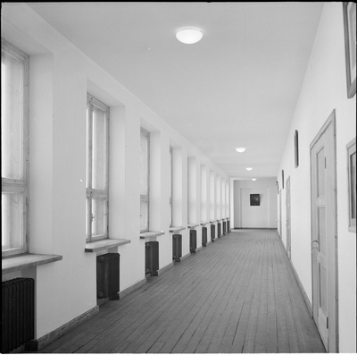 Koridor Tapa gümnaasiumis  similar photo