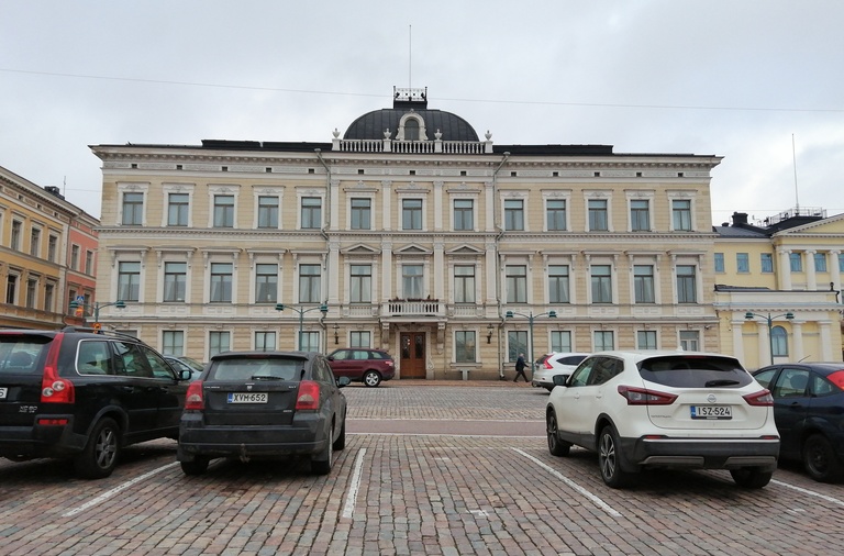 Korkeimpien oikeuksien talo; Pohjoisesplanadi 3 & Helenankatu 1; Helsinki rephoto