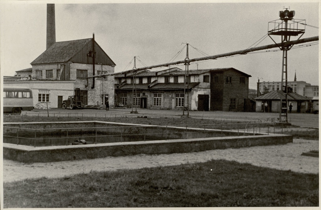 foto Tallinna Ekskavaatoritehase Paide  tsehhi territoorium 1960-ndad