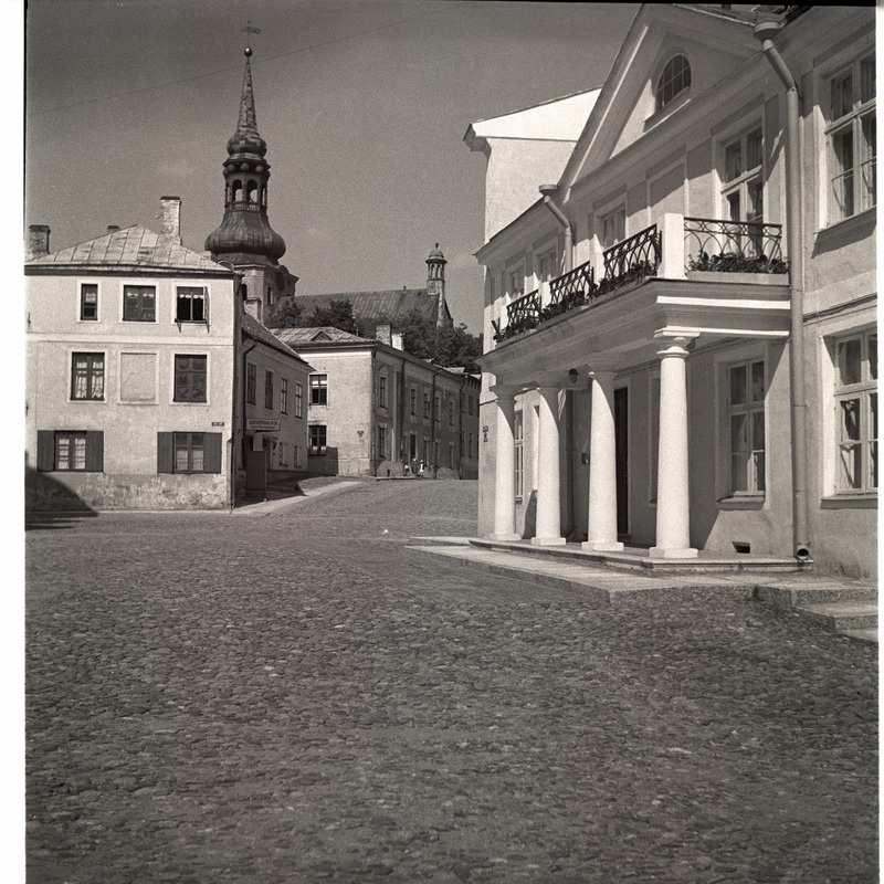 Riigivanema maja Toompeal