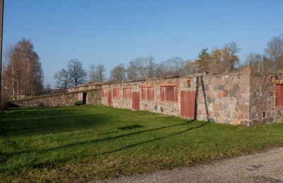 Uusna mõisa lauda vare rephoto