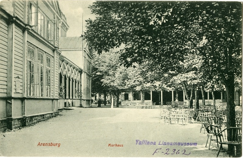 Kuressaare kuurhoone, taamal kohvik Tivoli