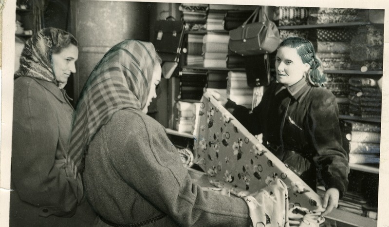 Orissaare rajooni kaupluse nr. 1 müüja Tekla Naaber