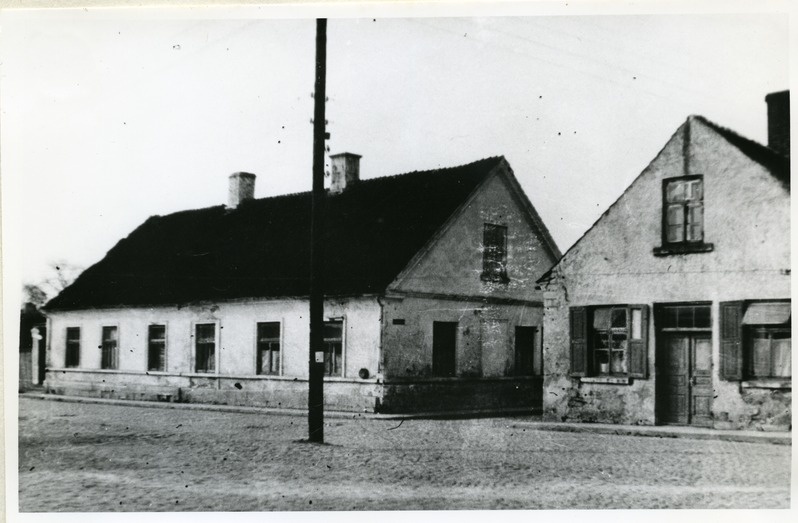 Kuressaare linn: endine turu või Kopsu kõrts ehk restoran "Kuldne Ankur" (praeguse kaubamaja asukoht).