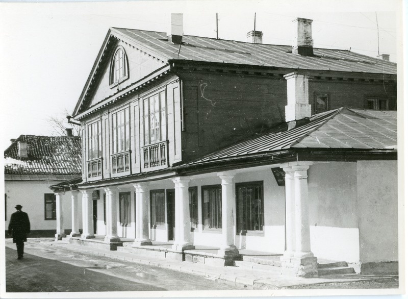 Endine kaubahoov Kuressaares