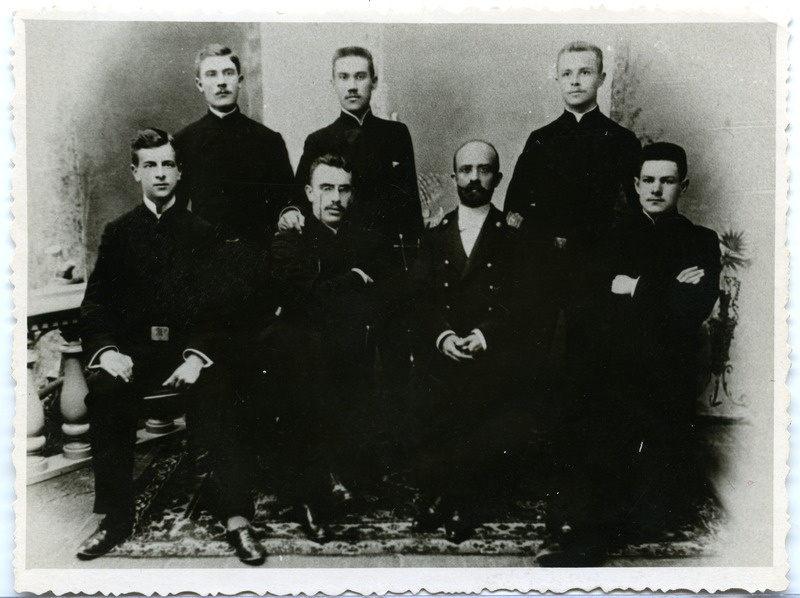 Kuressaare gümnaasiumi abituriendid 1902.a.