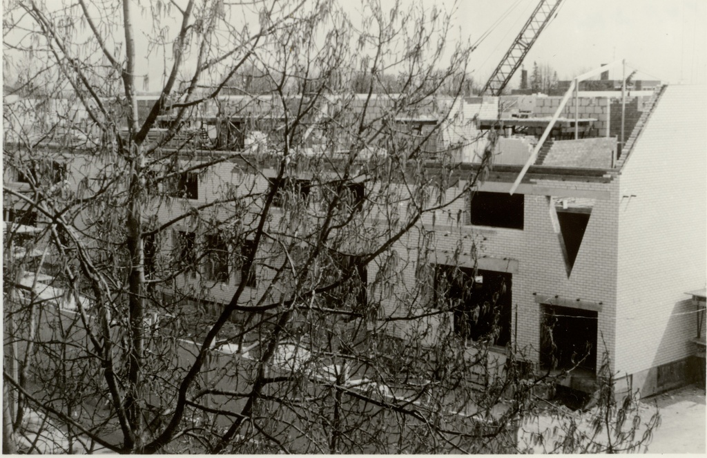 foto ja negatiiv ehitusjärgus Paide K-keskus 1987